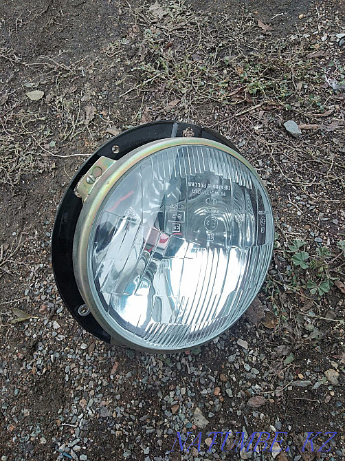 Продам фары новые парные и один без каких либо дефектов Павлодар - изображение 1
