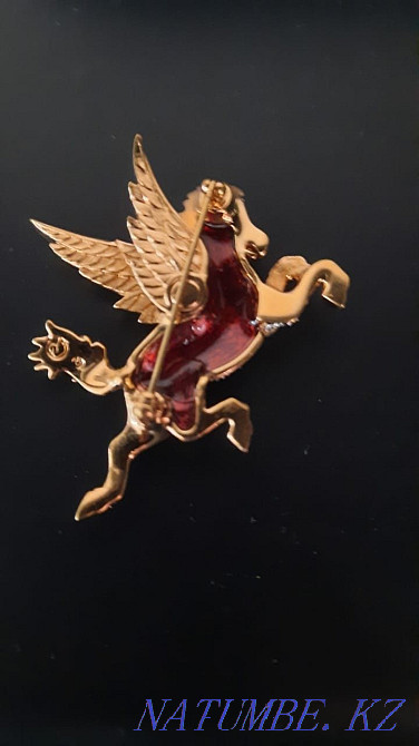 Брошь коллекционная "Пегас" от Swarovski Винтаж. Алматы - изображение 2