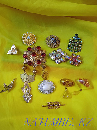 Vintage brooches, Czechoslovakia, USSR Almaty - photo 1