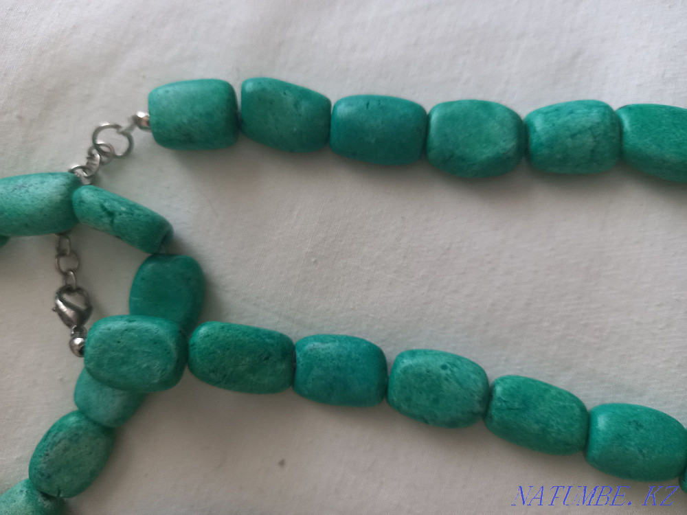 Продаю бусы бирюза, аметист и другие камни. Тараз - изображение 1