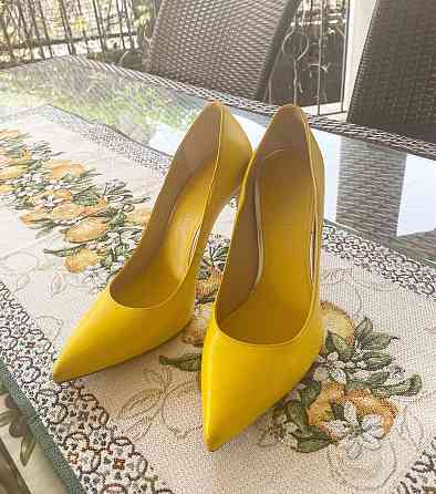 Туфли в шикарном желтом цвете Алматы