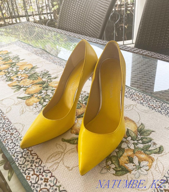 Shoes in chic yellow Almaty - photo 2
