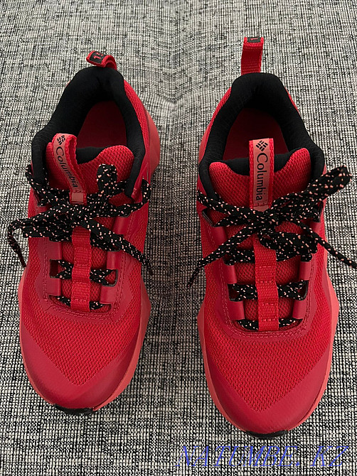 Кроссовки Columbia оригинал,35 размер. Жарсуат - изображение 1