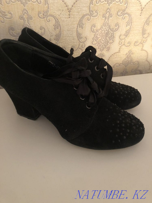 Batillions size 39. Natural suede Kokshetau - photo 1