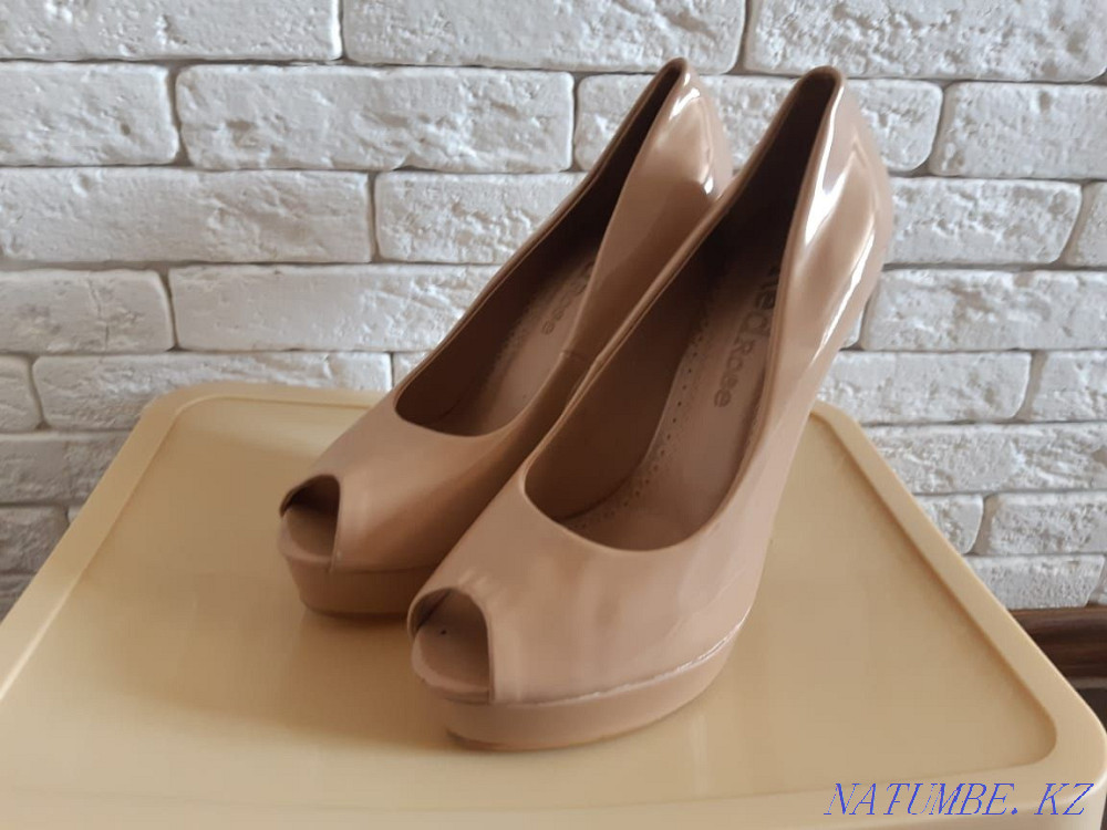 Sell women's shoes Petropavlovsk - photo 2