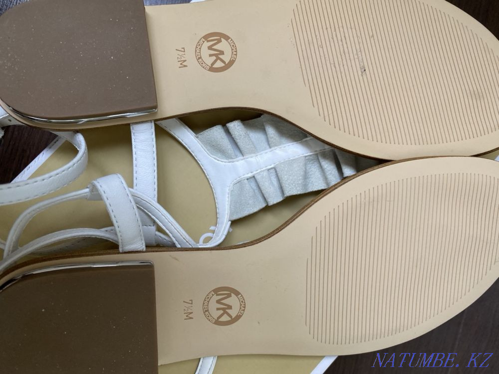 Sell sandals Michael Kors original Almaty - photo 4