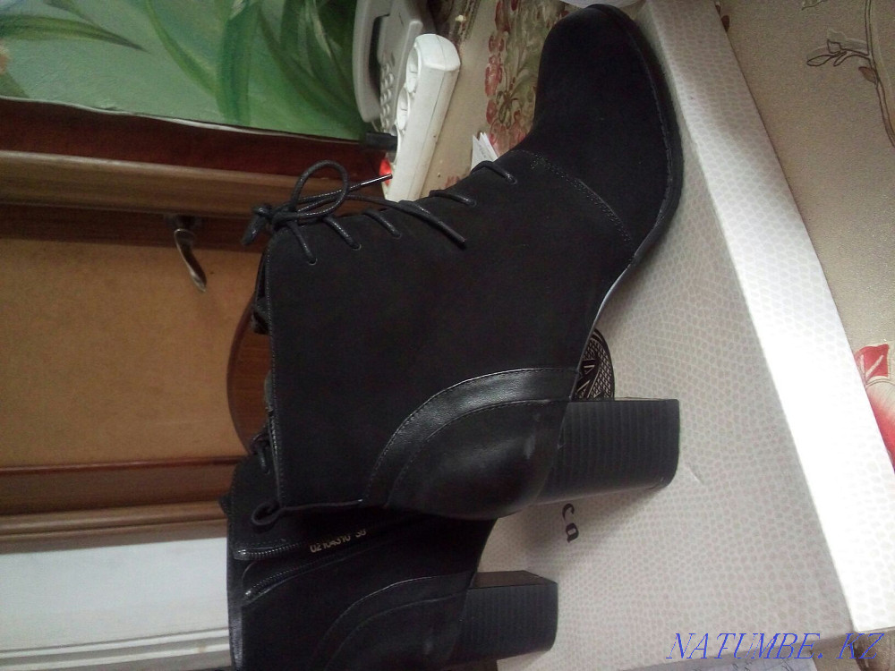 Boots boots Baskoni shoes leather Almaty - photo 2