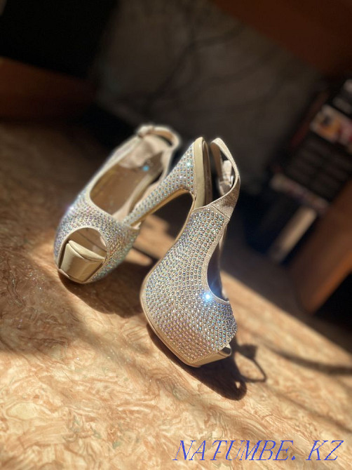 Women's shoes Zyryanovsk - photo 1