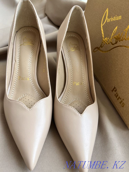 Selling new shoes 35! Urgent TORG Astana - photo 2