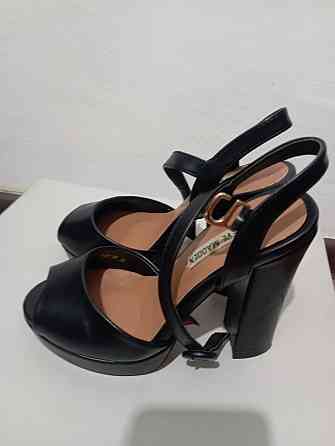Продам женская обувь размер 35 Almaty