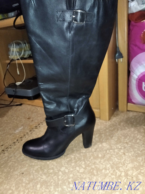 Күзгі етік бежевый жаңа 40р  Алматы - изображение 3