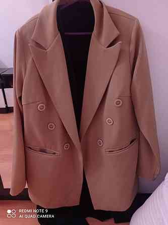 Продается пиджак 52 размера  Алматы
