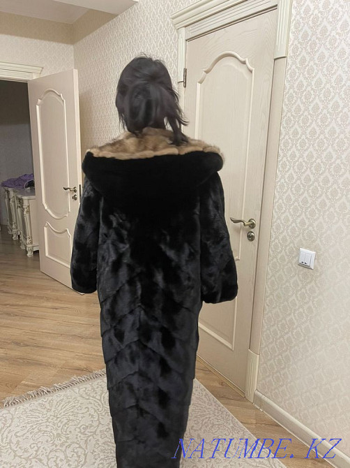 Greek fur coat Marco Varni, new! Black Lama! UAE! Inexpensive! Astana - photo 2