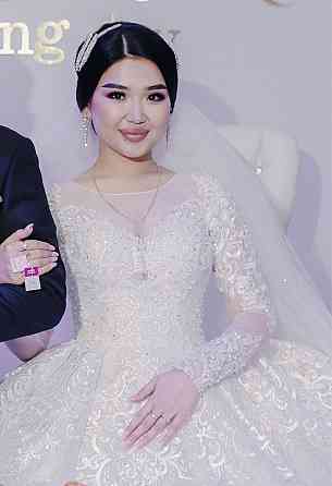 Продаю шикарное свадебное платье Astana