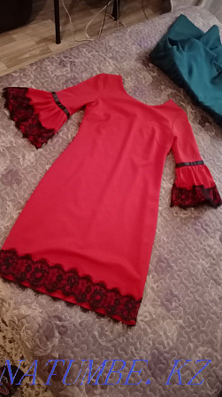 Платье 42 размер Алматы - изображение 1