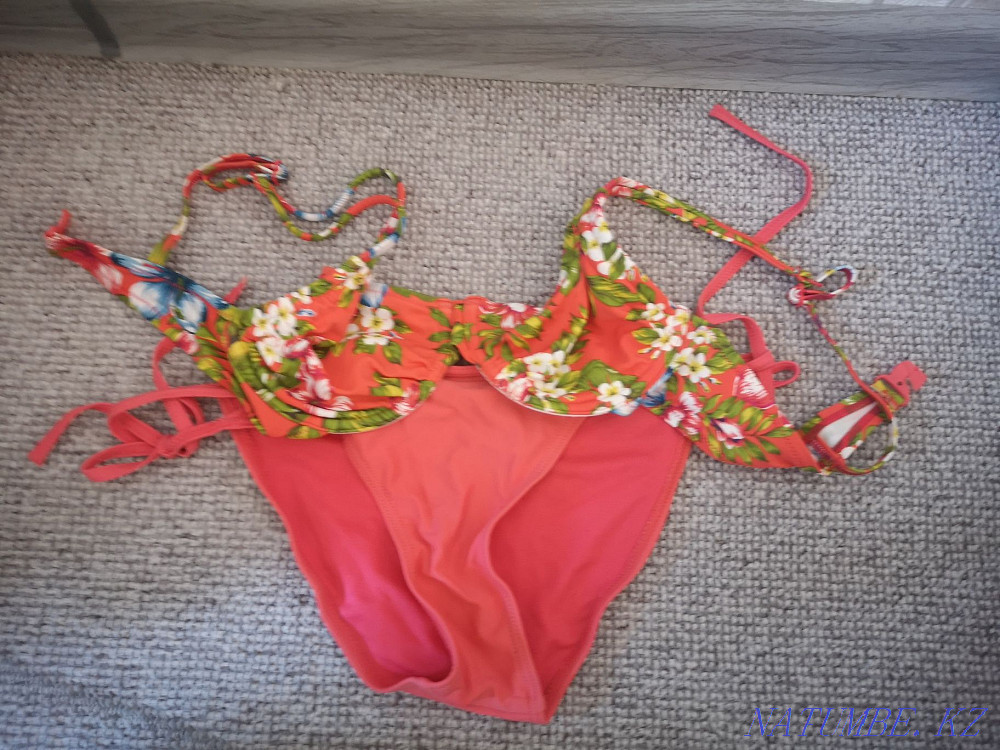 One-piece and separate swimwear Petropavlovsk - photo 6