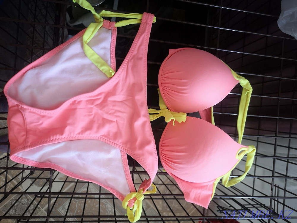 One-piece and separate swimwear Petropavlovsk - photo 1