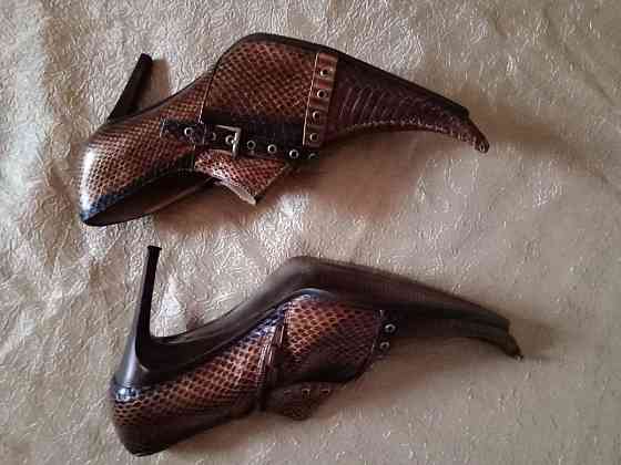 Обувь женская . 38размер . Almaty