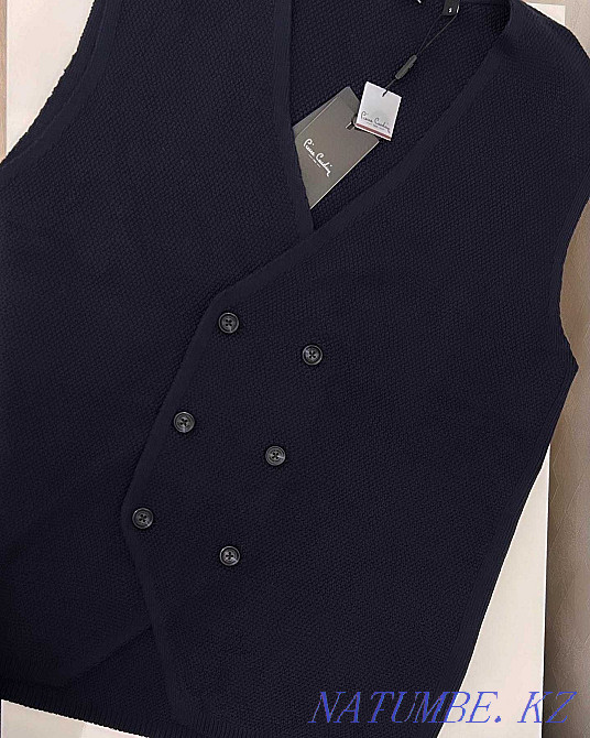 Вязаные жилетки от Pierre Cardin Астана - изображение 4