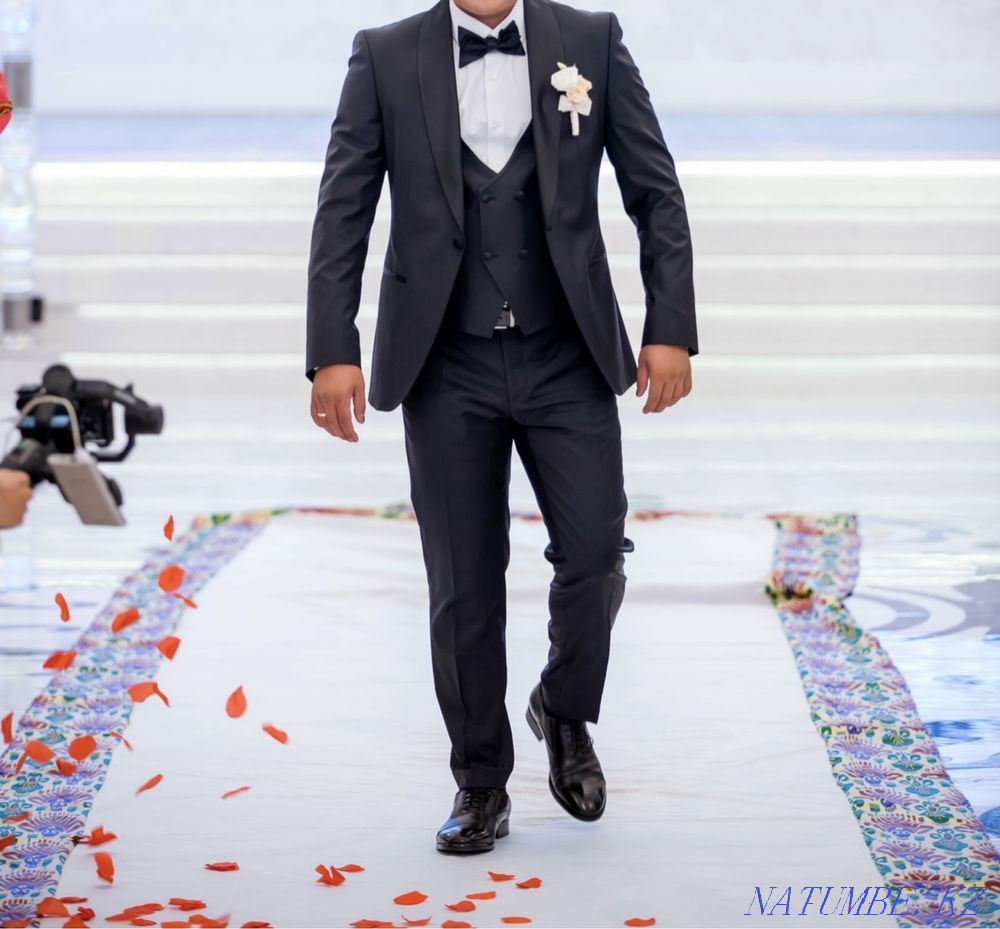 I will sell a suit Almaty - photo 1