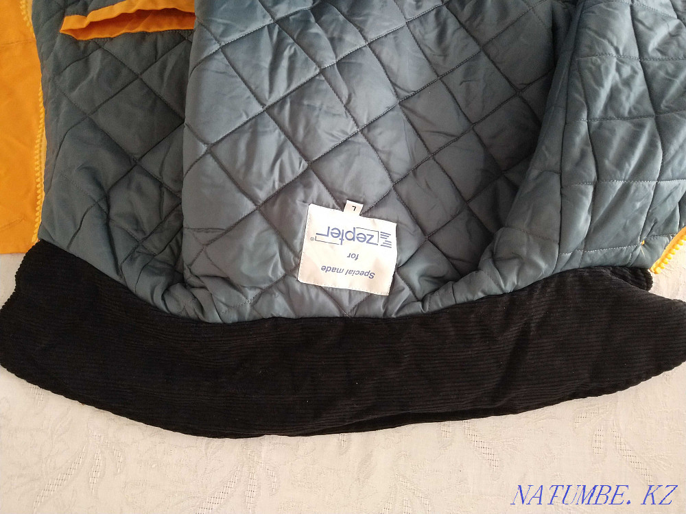 The jacket is man's, easy with a heater. Almaty - photo 4