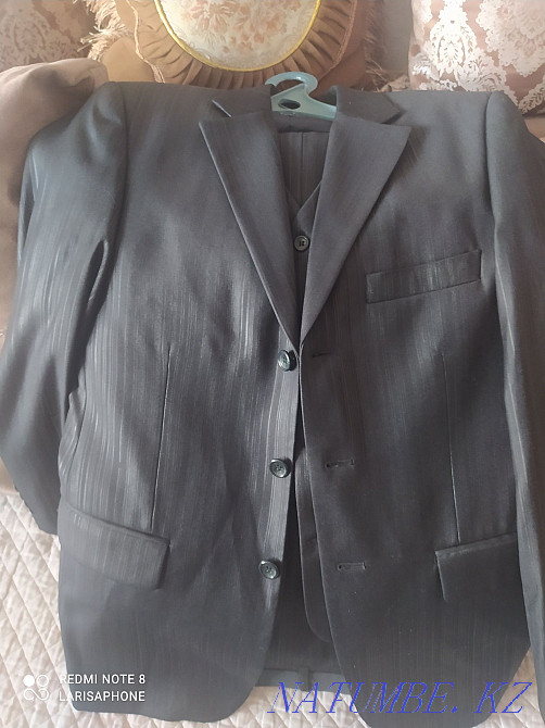 Продам костюм тройку 44 размера Экибастуз - изображение 3
