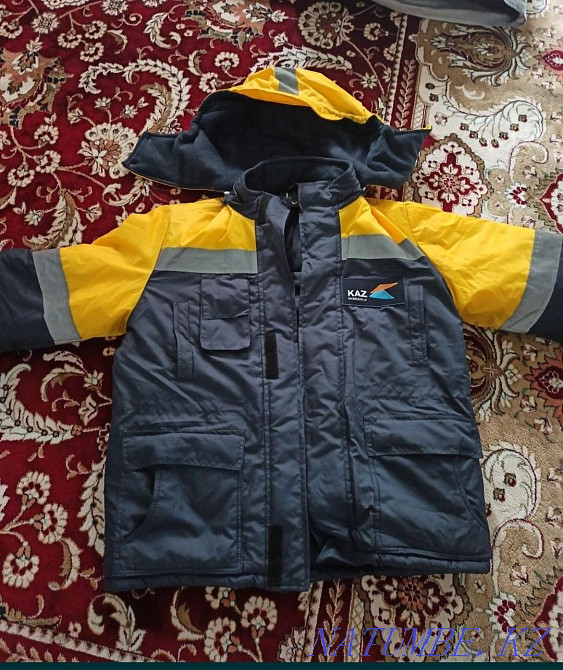 Selling winter work jacket size M. new . price 15000 tenge. Almaty - photo 1