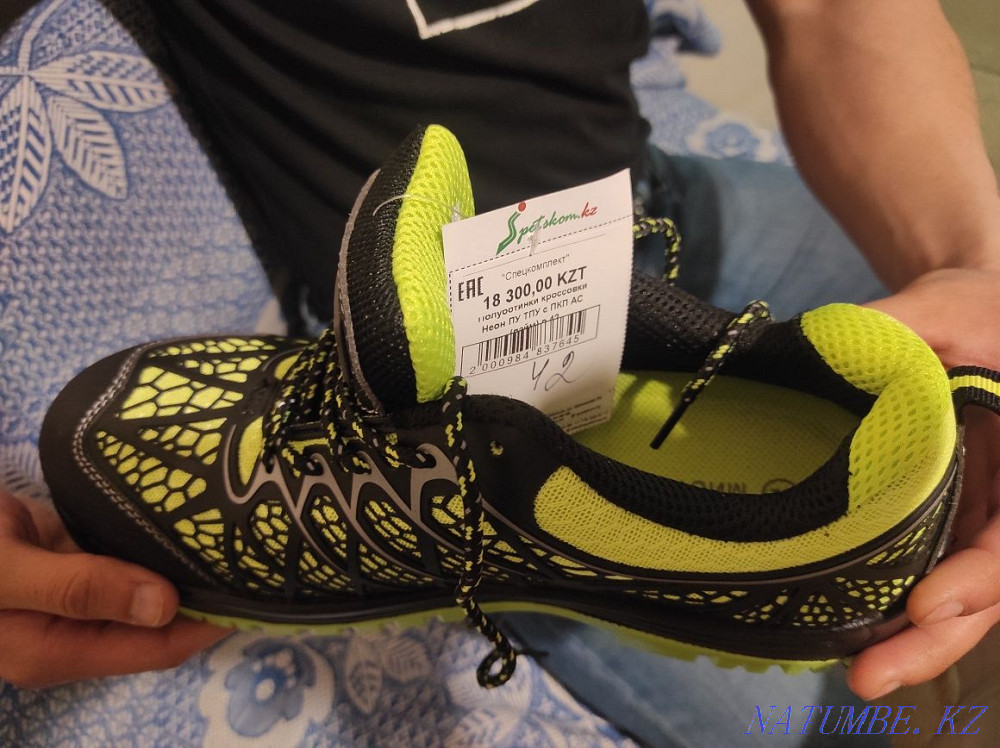 Protective working low shoes with a metal protective toe cap Oral - photo 3