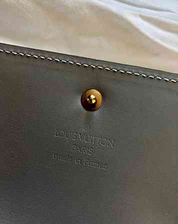 Louis Vuitton vernis monogram walker Алматы
