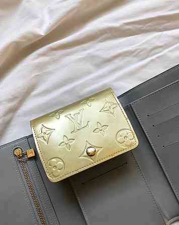 Louis Vuitton vernis monogram walker Алматы