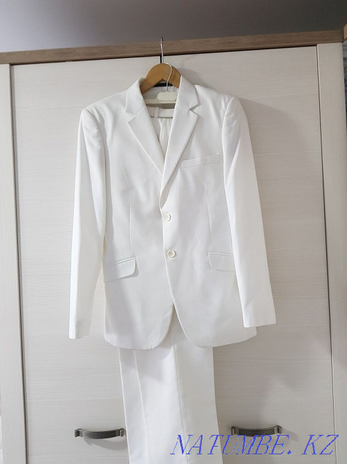 Men's suit. Jacket and trousers. Taldykorgan - photo 1