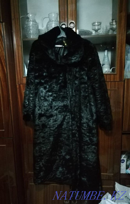 Shirts, sneakers, dresses  - photo 2