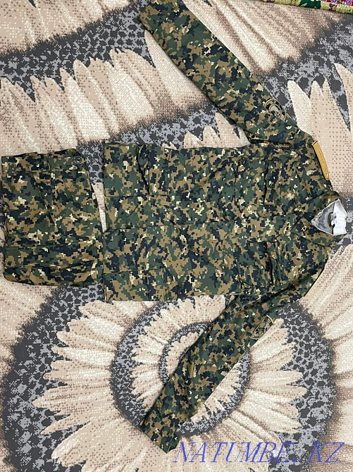 Военный киім сатамын. Актау - изображение 2