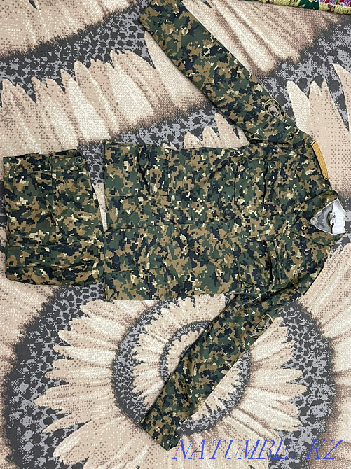 Военный киім сатамын. Актау - изображение 1