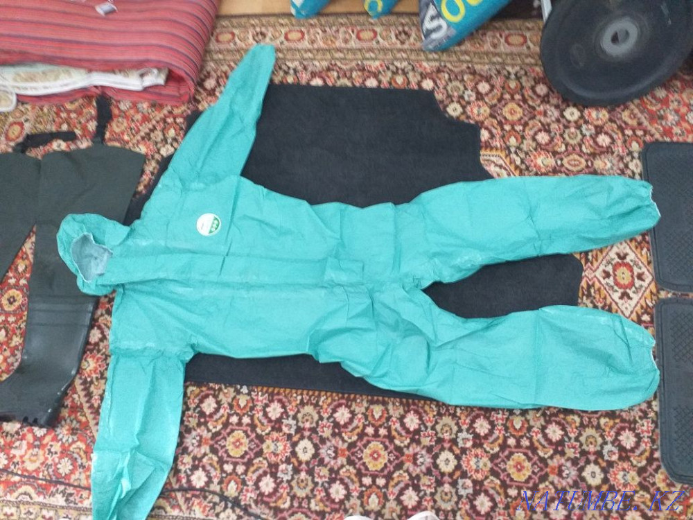 Super raincoat Astana - photo 1