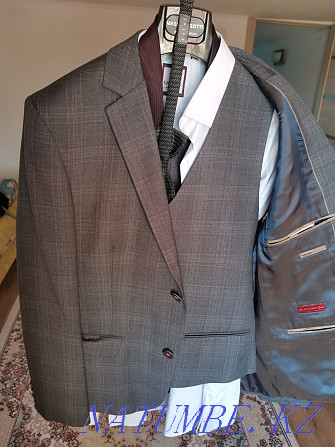 Gray three piece suit Atyrau - photo 1