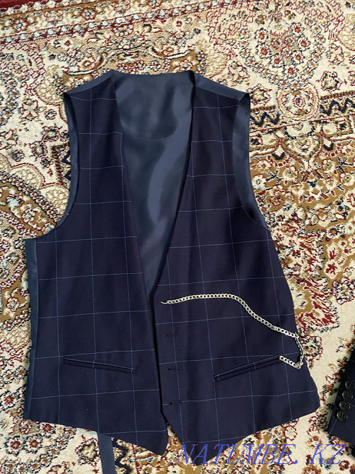 костюм 46 размер Усть-Каменогорск - изображение 3