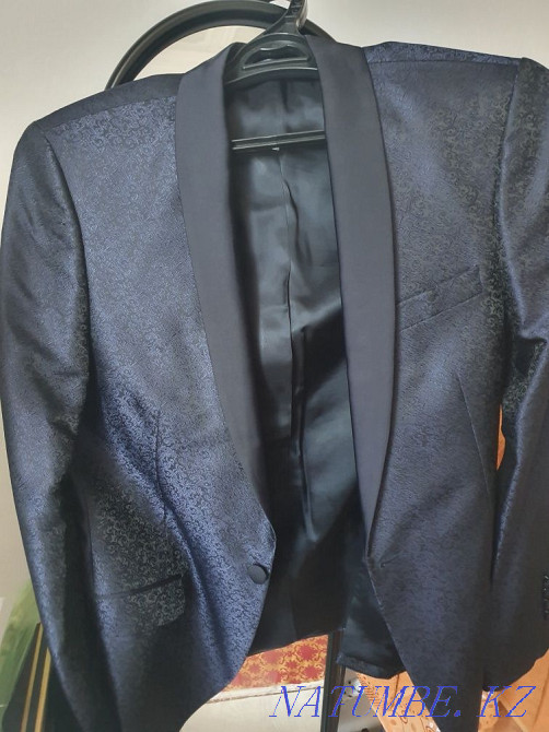 Used tuxedo suit Aqsay - photo 1