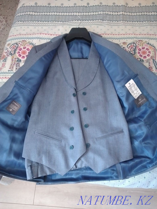 costume for sale urgently Shymkent - photo 2