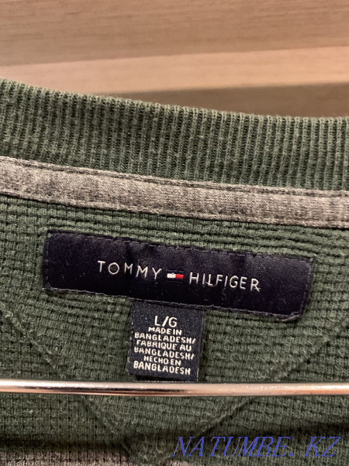 Кофта Tommy Hilfiger Алматы - изображение 2