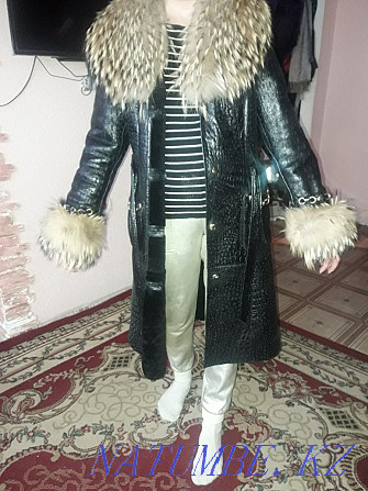 Курткалар мен пальтоларды сатыңыз Заводской - изображение 1