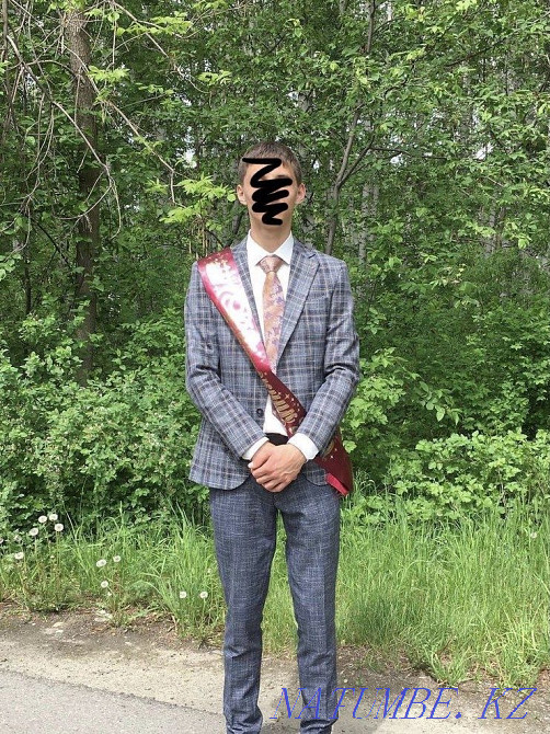 Костюм тройка Усть-Каменогорск - изображение 1