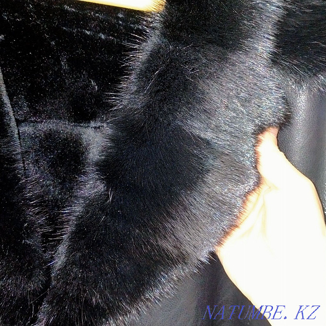 Натуральная кожанная дублёнка, с норковым воротником фирмы MAILUOLI Усть-Каменогорск - изображение 3