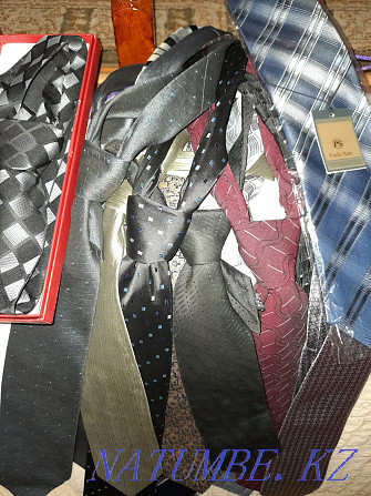 I sell ties.  - photo 2