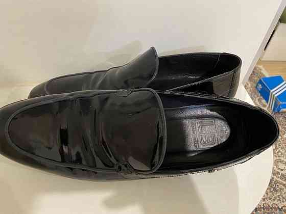 Продам почти новую мужскую обувь(туфли) Актау