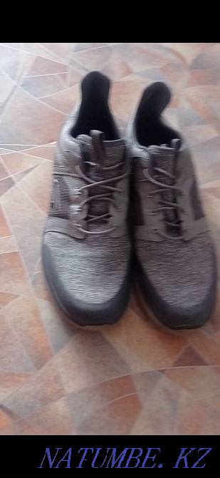 Мужские кроссовки 43рр. Семей - изображение 1