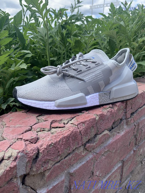 Кроссовки Adidas Караганда - изображение 1