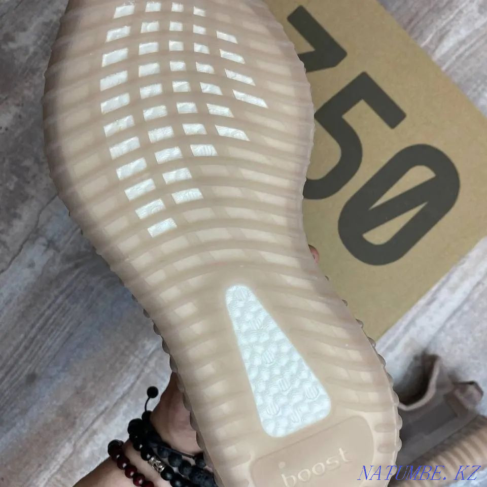 Кроссовки ADIDAS YEEZY BOOST 350 V2 originals KASPI RED | KASPI 0-0-12 Алматы - изображение 7
