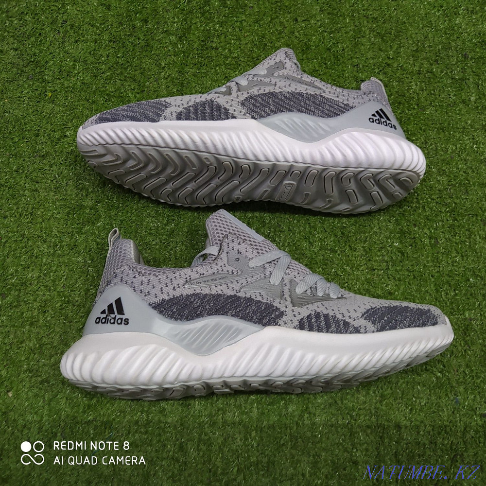 Кроссовки Adidas izi .весна лето Алматы - изображение 3