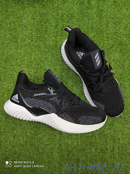 Кроссовки Adidas izi .весна лето Алматы - изображение 4